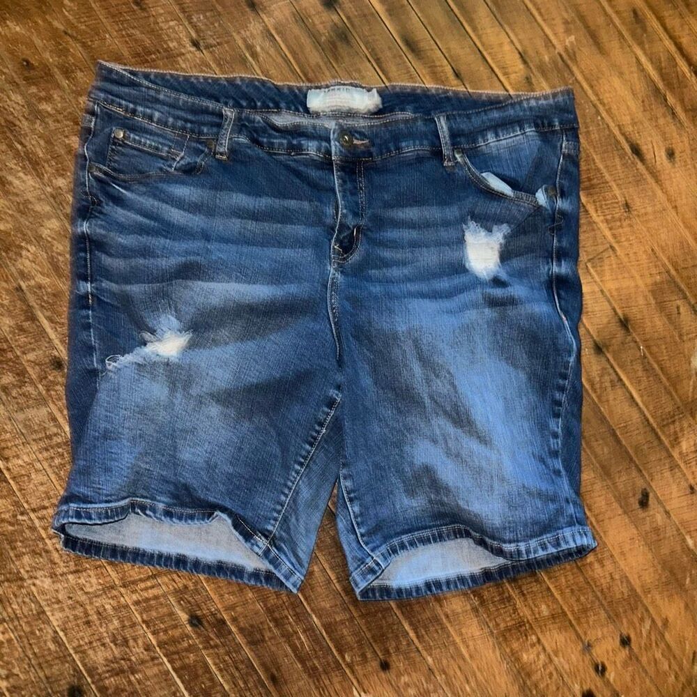 Torrid 22 distressed dark wash normcore jean Bermuda shorts